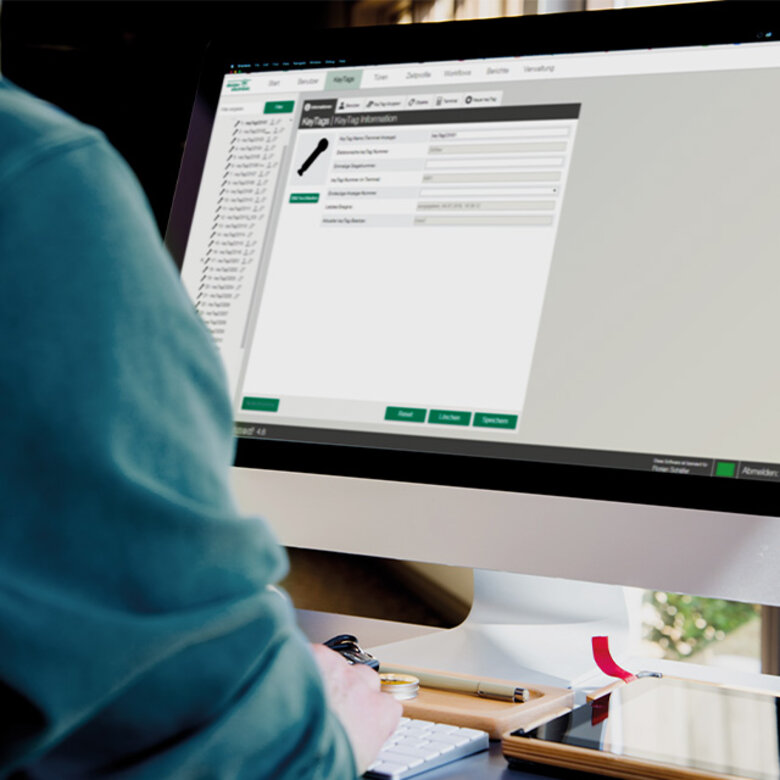 2015 Commander Connect Commander Connect on computer screen