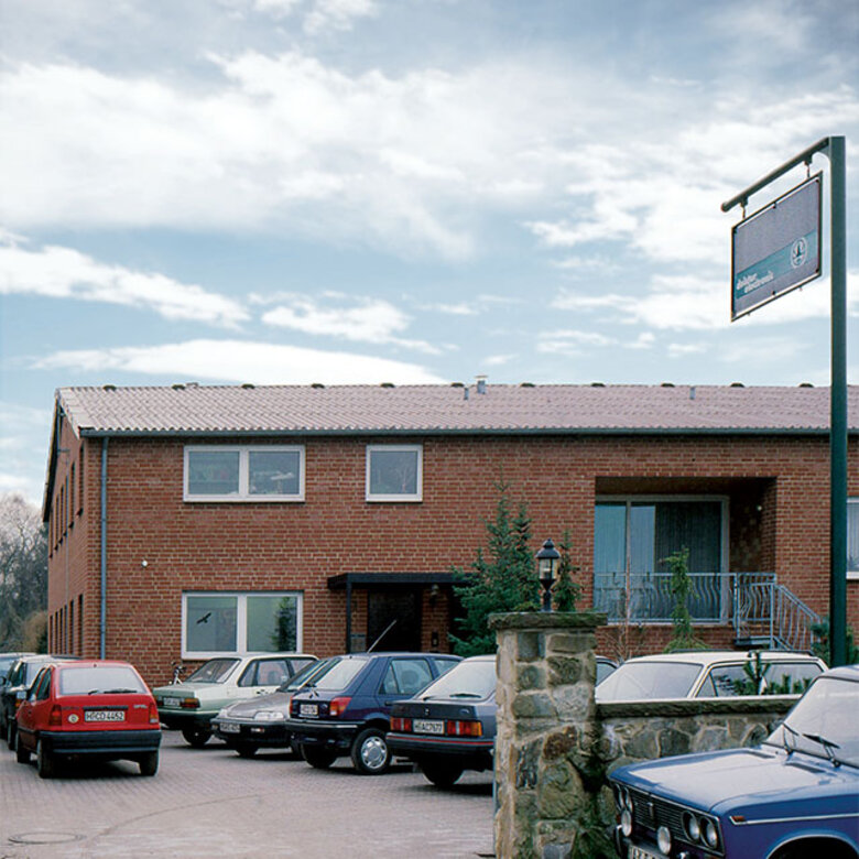 1986 Move Steinradweg old deister electronic building